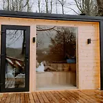 Larice Podgrzewany Basen, Balia I Sauna Apartment