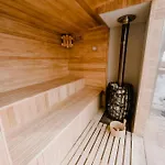 Larice Podgrzewany Basen, Balia I Sauna *