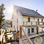 Apartment Larice Podgrzewany Basen, Balia I Sauna
