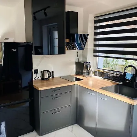 Larice Podgrzewany Basen, Balia I Sauna Apartman *