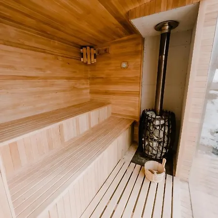 Larice Podgrzewany Basen, Balia I Sauna *