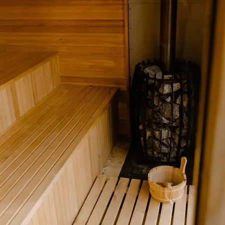 Апартаменты Larice Podgrzewany Basen, Balia I Sauna Сверадув-Здруй