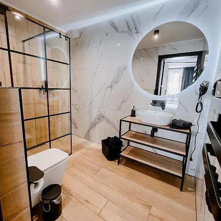Larice Podgrzewany Basen, Balia I Sauna Appartamento