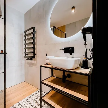 Apartman Larice Podgrzewany Basen, Balia I Sauna *