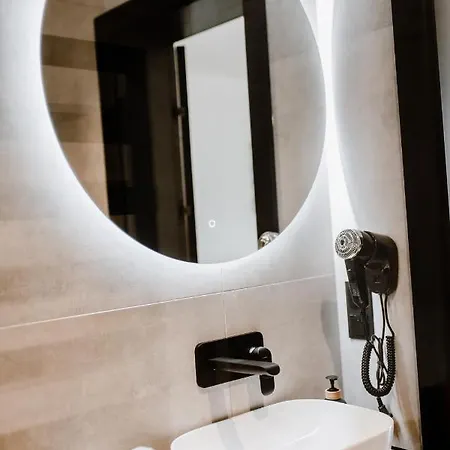 Apartman Larice Podgrzewany Basen, Balia I Sauna