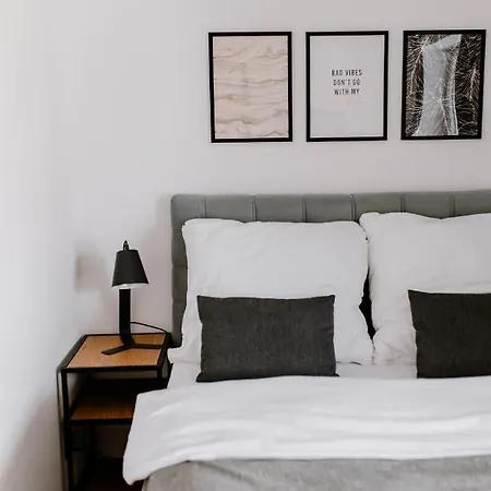 Larice - Podgrzewany Basen, Balia I Sauna Apartment *