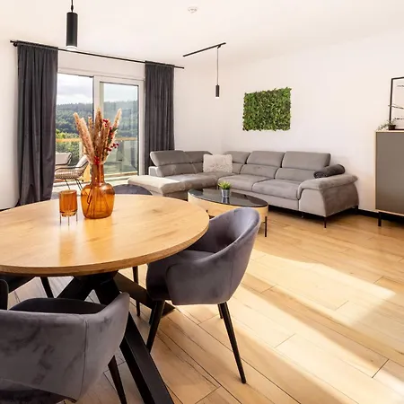 Apartman Larice Podgrzewany Basen, Balia I Sauna Świeradów-Zdrój