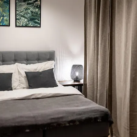 Larice Balia, Sauna, Morsowanie W Basenie