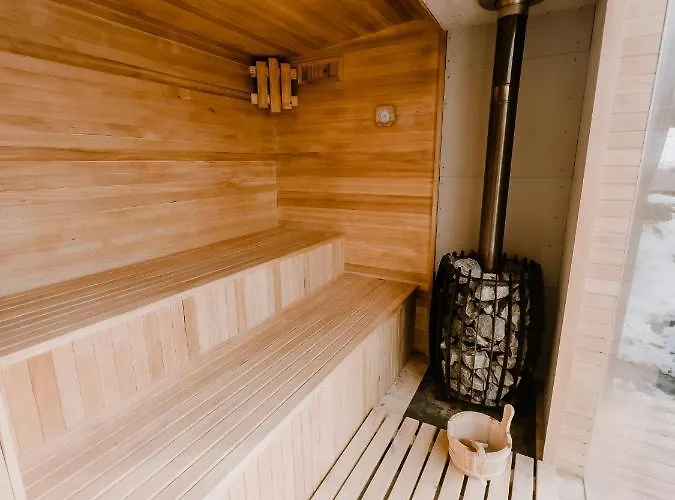 Larice Balia, Sauna I Morsowanie W Basenie *