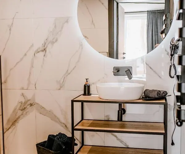 Larice Balia, Sauna I Morsowanie W Basenie Świeradów-Zdrój